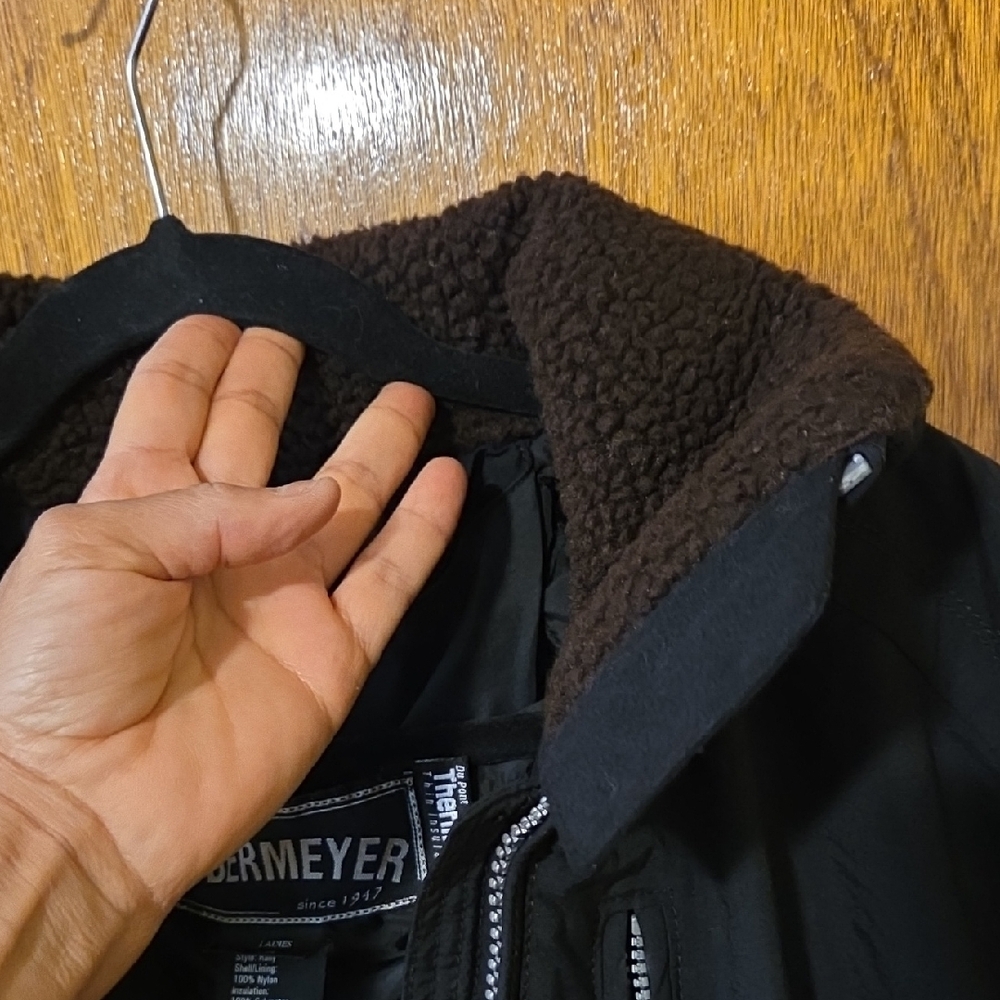 Obermeyer Black Performance Jacket - Picture 7 of 11